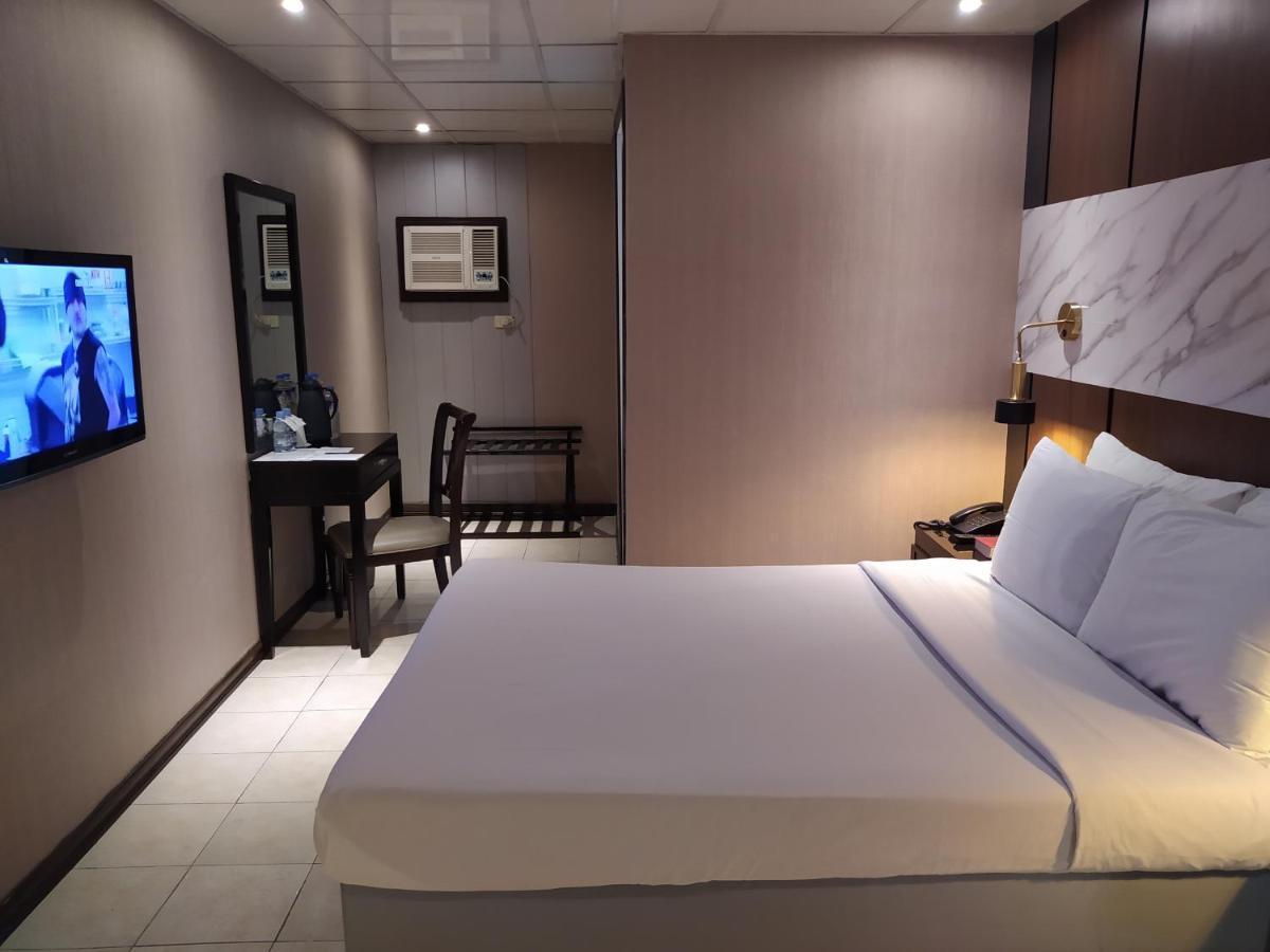 Star Plaza Hotel Dagupan City Esterno foto