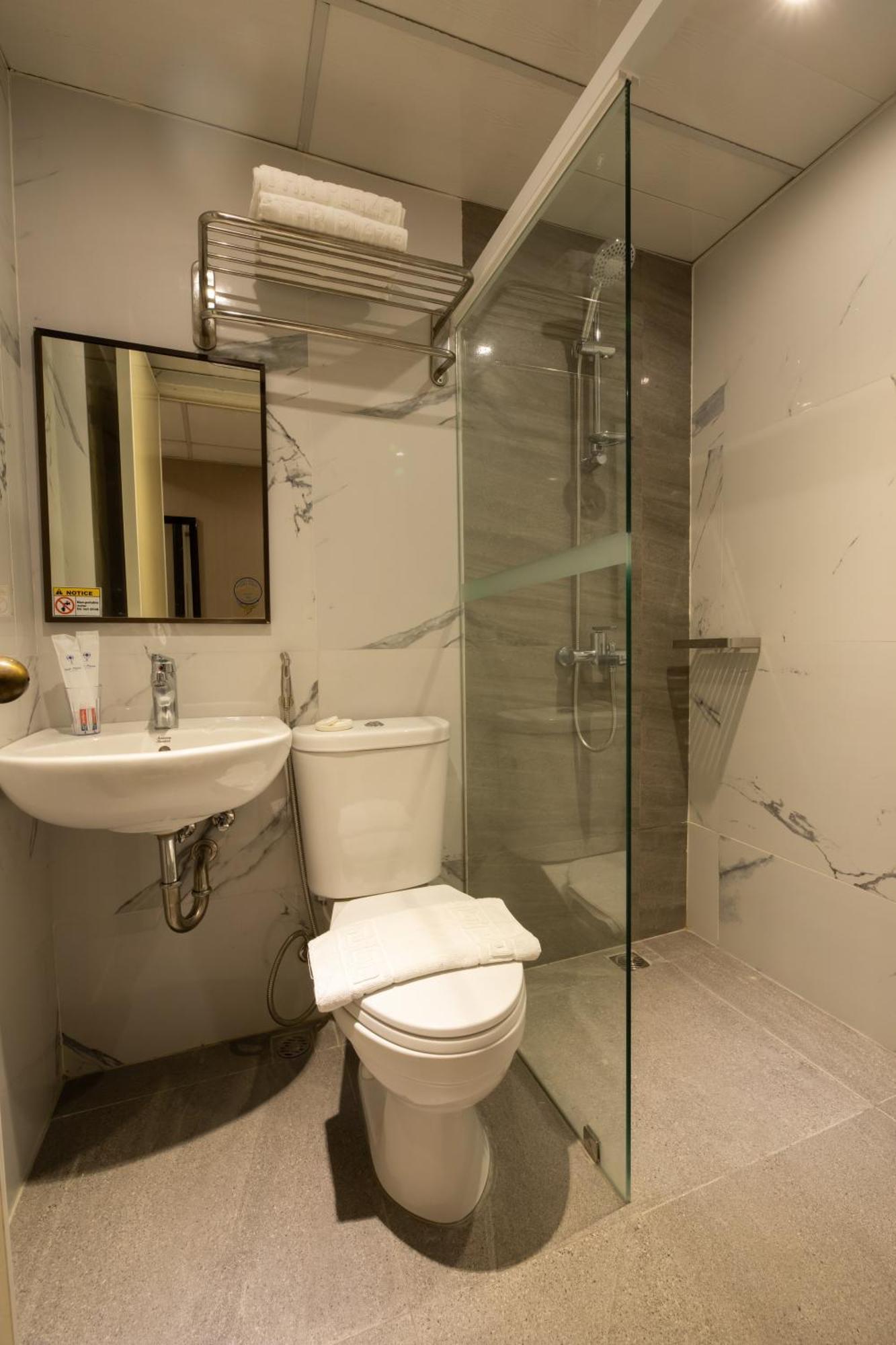 Star Plaza Hotel Dagupan City Esterno foto