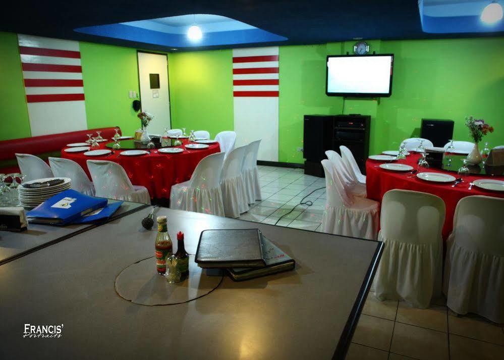 Star Plaza Hotel Dagupan City Esterno foto